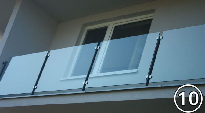 zewnętrzna balustrada szklana