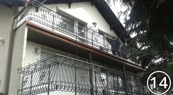 kute balustrady schodowo-tarasowe bogato zdobione